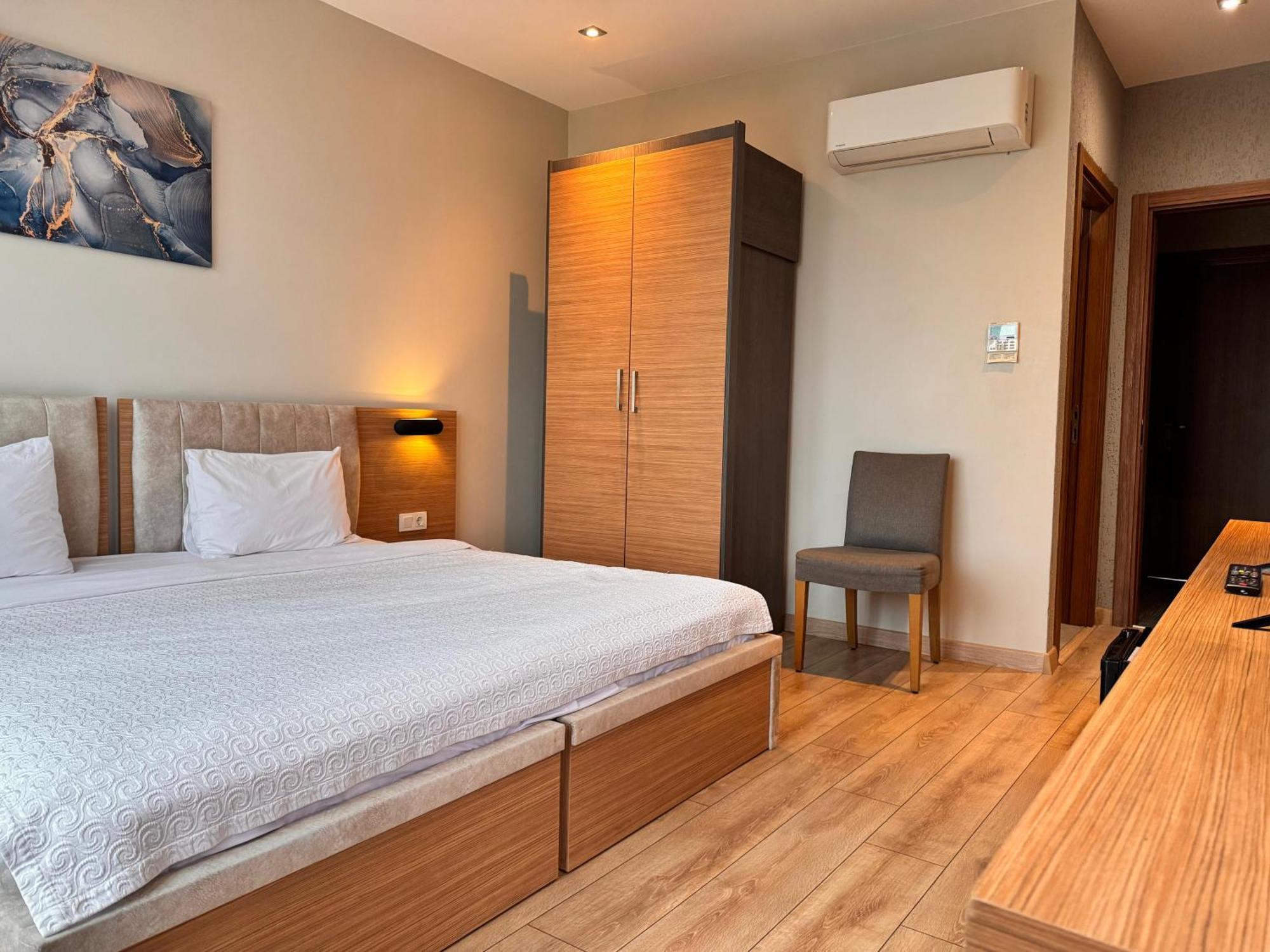 Innport Hotel Гебзе Экстерьер фото