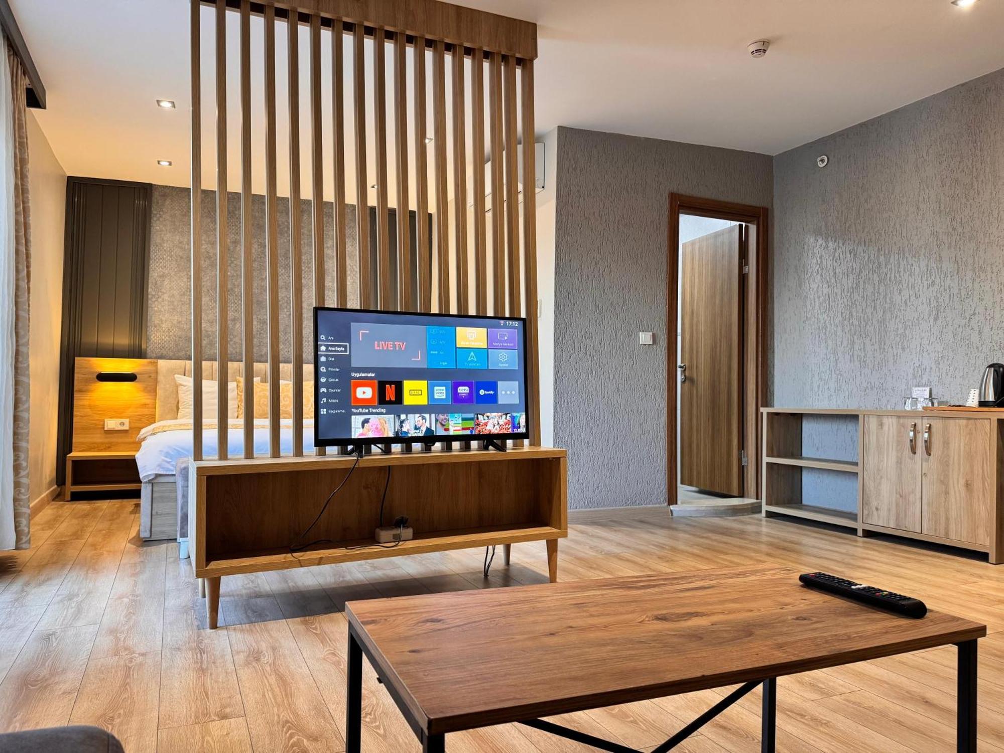 Innport Hotel Гебзе Экстерьер фото